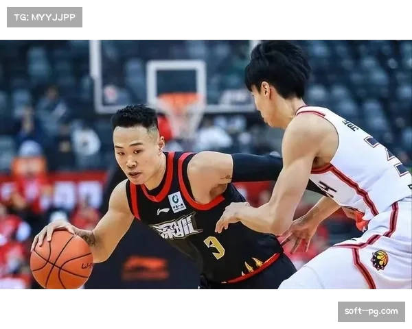 贺希宁12投8中得22分 深圳外线火力持续稳定输出